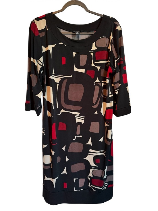 new directions Dresses & Skirts - New Directions Black Geometric Print Shift Dress -